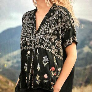 JOHNNY WAS Shane Embroidered Blouse